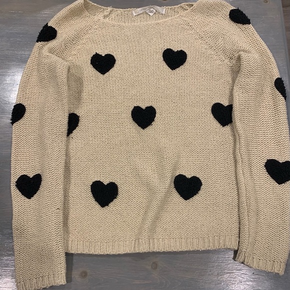 LC Lauren Conrad Sweaters - 🖤Lauren Conrad heart sweater🖤